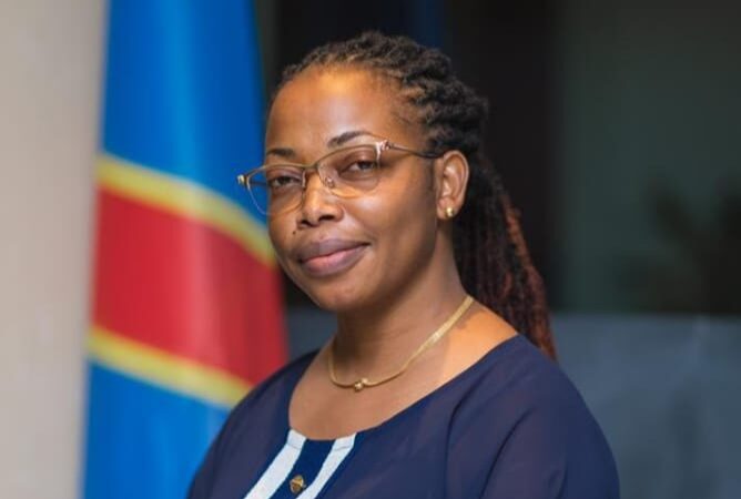Forum International Victoria: à Abidjan, la sénatrice Madeleine Nikomba primée dans une « riche opportunité »