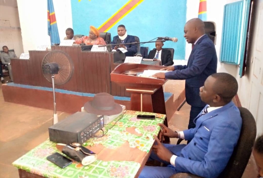 Urgent/Élections du gouverneur : Au Bas-Uélé, Guy Potia Baibangi désiste en faveur du candidat Mike MOKENI