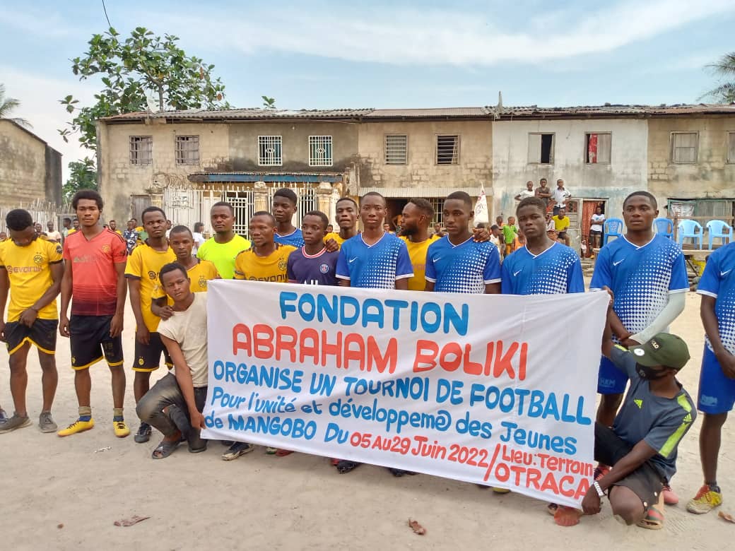 Kisangani / Développement de Mangobo : Coup de pouce du député Boliki Bokota aux jeunes footballeurs
