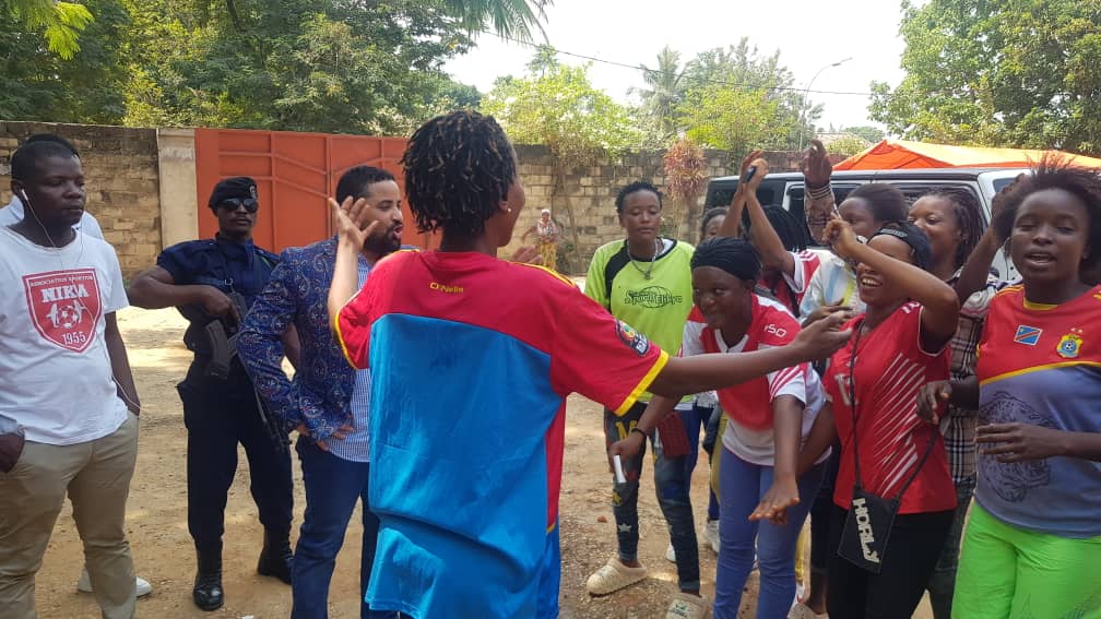 SPORT: À peine confirmée gouverneure, Madeleine Nikomba offre des titres des voyages à une équipe féminine pour la coupe du Congo à Kinshasa