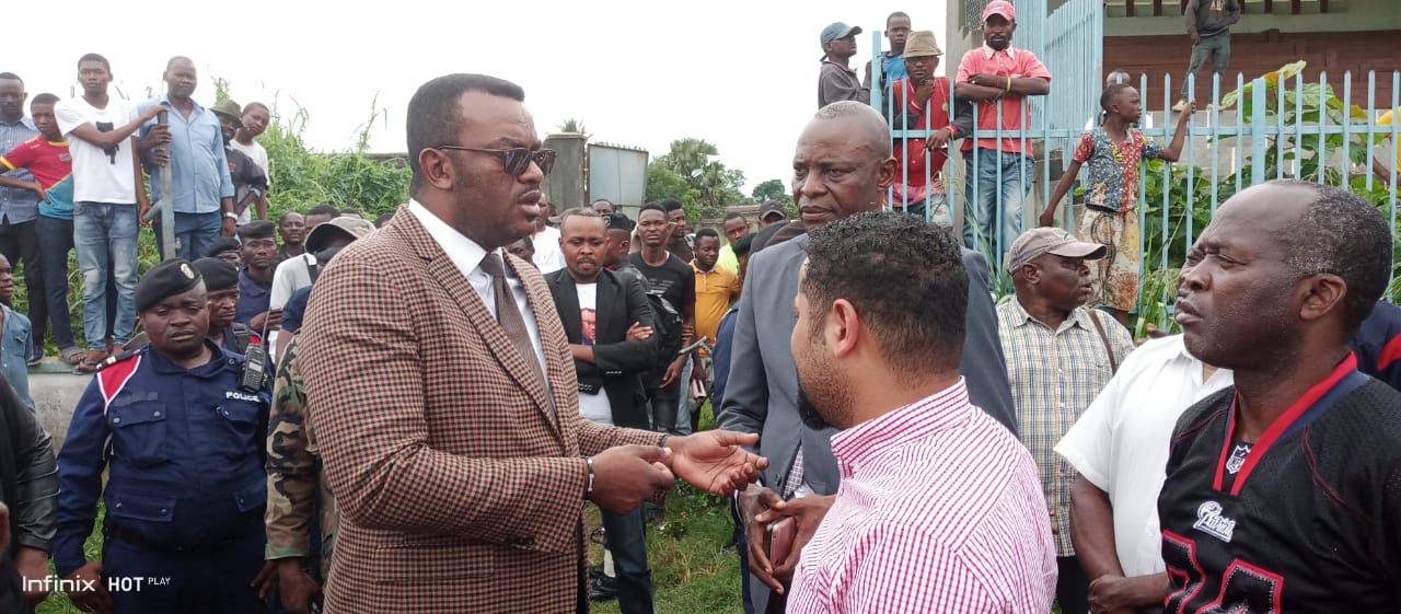 Kisangani : Les larmes du ministre Lihau après une visite éclair au stade Lumumba
