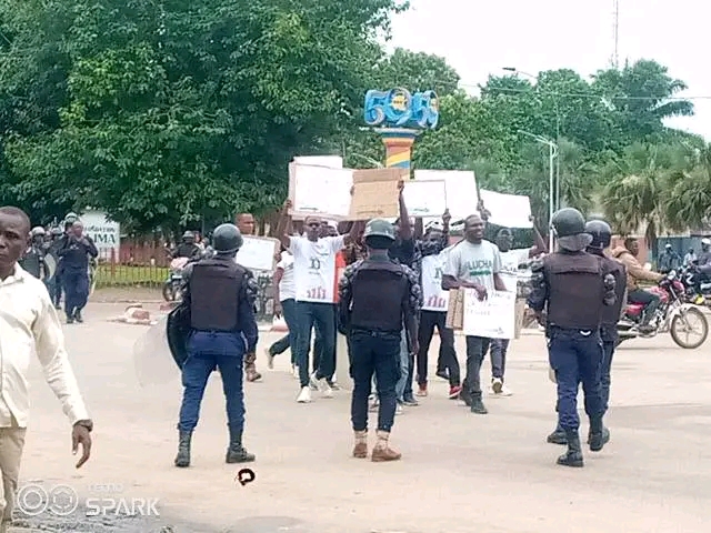 Manifestations anti-MONUSCO : Plusieurs militants de la LUCHA brutalisés et arrêtés par la police à Kisangani
