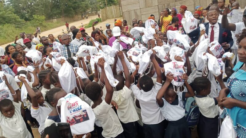 Kisangani: La Fondation Nadine Longo Baometu vole au secours des élèves et orphelins victimes de la guerre de six jours